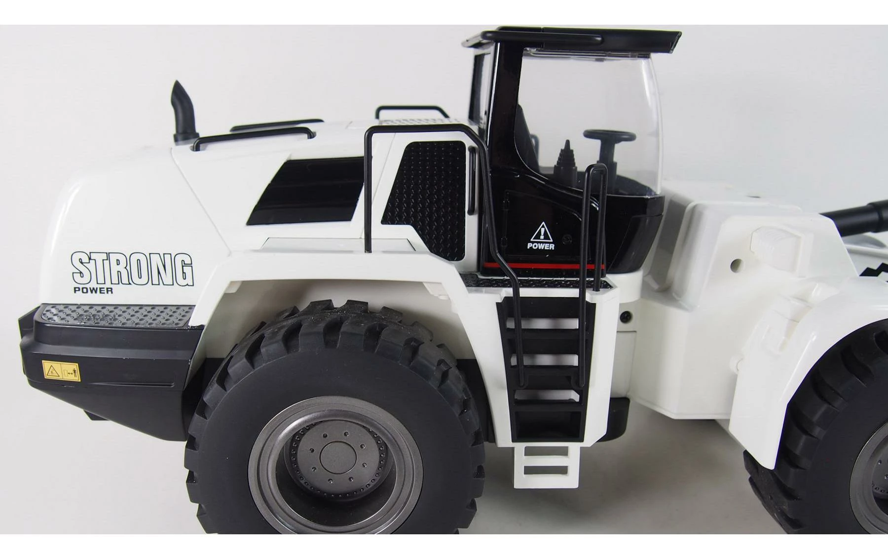 Amewi Chargeuse Sur Roues G483E V3 Blanc, 1:14, RTR - Véhicule Utilitaire 4 Amewi Chargeuse Sur Roues G483E V3 Blanc, 1:14, RTR - Véhicule Utilitaire – Image 2