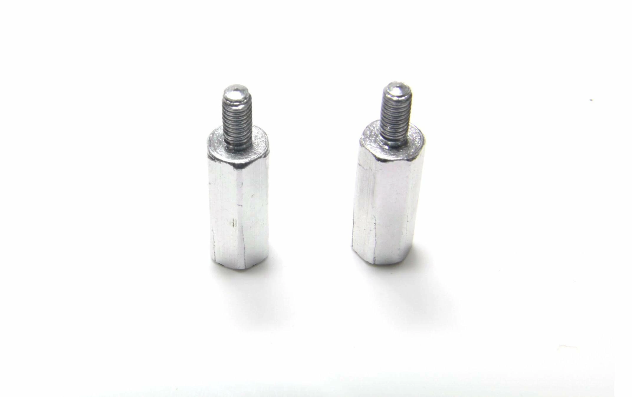 EP Rallonge M3 10 Mm Aluminium, 2 Pièces - Vis ⋅ Petite Pièce 3 EP Rallonge M3 10 Mm Aluminium, 2 Pièces - Vis ⋅ Petite Pièce