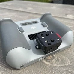 LifThor Support De Trépied Pour DJI RC RM330 - Emetteurs ⋅ Recpteurs -Kyosho Shop unnamed file 4856