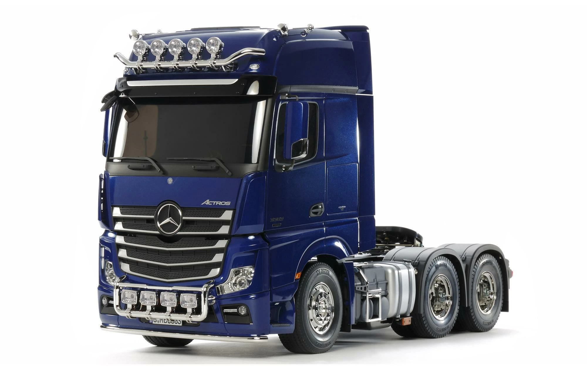Tamiya Camion MB Actros 3363 Pearl Blue Kit De Construction - Véhicule Utilitaire 3 Tamiya Camion MB Actros 3363 Pearl Blue Kit De Construction - Véhicule Utilitaire